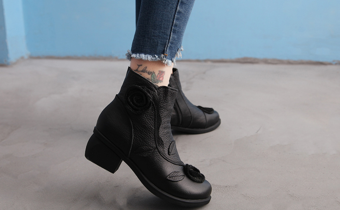 Autumn and winter styles with thick heel, genuine leather, medium heel, Martin boots, hand sewn floral short boots