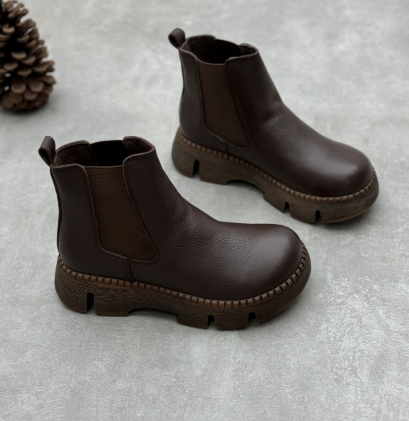 Handmade thick soled leather short boots for women's autumn and winter new round toe cowhide boots