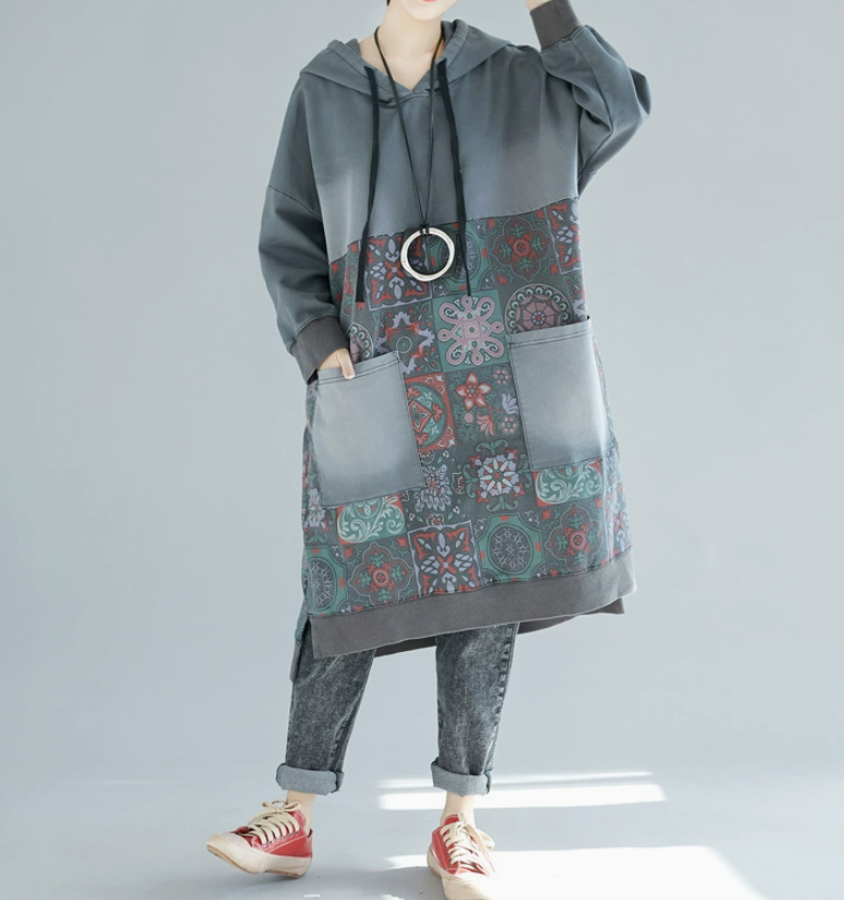 Printed medium to long hooded sweatshirt, oversized washed and worn casual dress